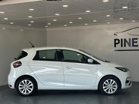 USED 2020 70 RENAULT ZOE R135 52kWh Iconic Hatchback 5dr Electric Auto (i, Rapid Charge) (134 bhp) 