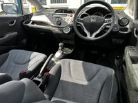 USED 2009 09 HONDA JAZZ 1.4 i-VTEC EX Hatchback 5dr Petrol i SHIFT Euro 4 (100 ps) Comprehensive Service History  |  Only 2 Owners From Brand New  |  Set of 2 Keys