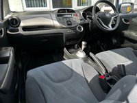USED 2009 09 HONDA JAZZ 1.4 i-VTEC EX Hatchback 5dr Petrol i SHIFT Euro 4 (100 ps) Comprehensive Service History  |  Only 2 Owners From Brand New  |  Set of 2 Keys
