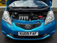 USED 2009 09 HONDA JAZZ 1.4 i-VTEC EX Hatchback 5dr Petrol i SHIFT Euro 4 (100 ps) Comprehensive Service History  |  Only 2 Owners From Brand New  |  Set of 2 Keys