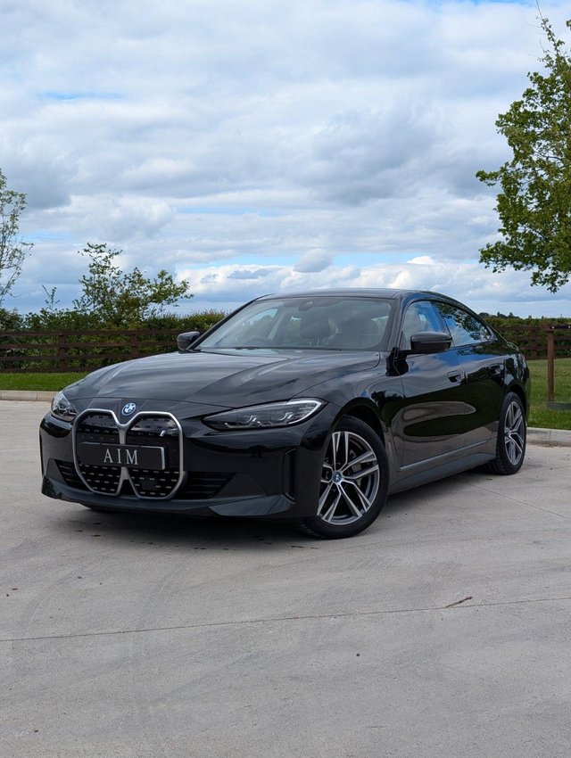 View our BMW I4