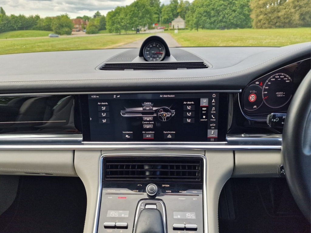 USED 2020 20 PORSCHE PANAMERA 2.9 V6 4 10 Years Edition Sport Turismo 5dr Petrol PDK 4WD Euro 6 (s/s) (330 ps) FINANCE AVAILABLE