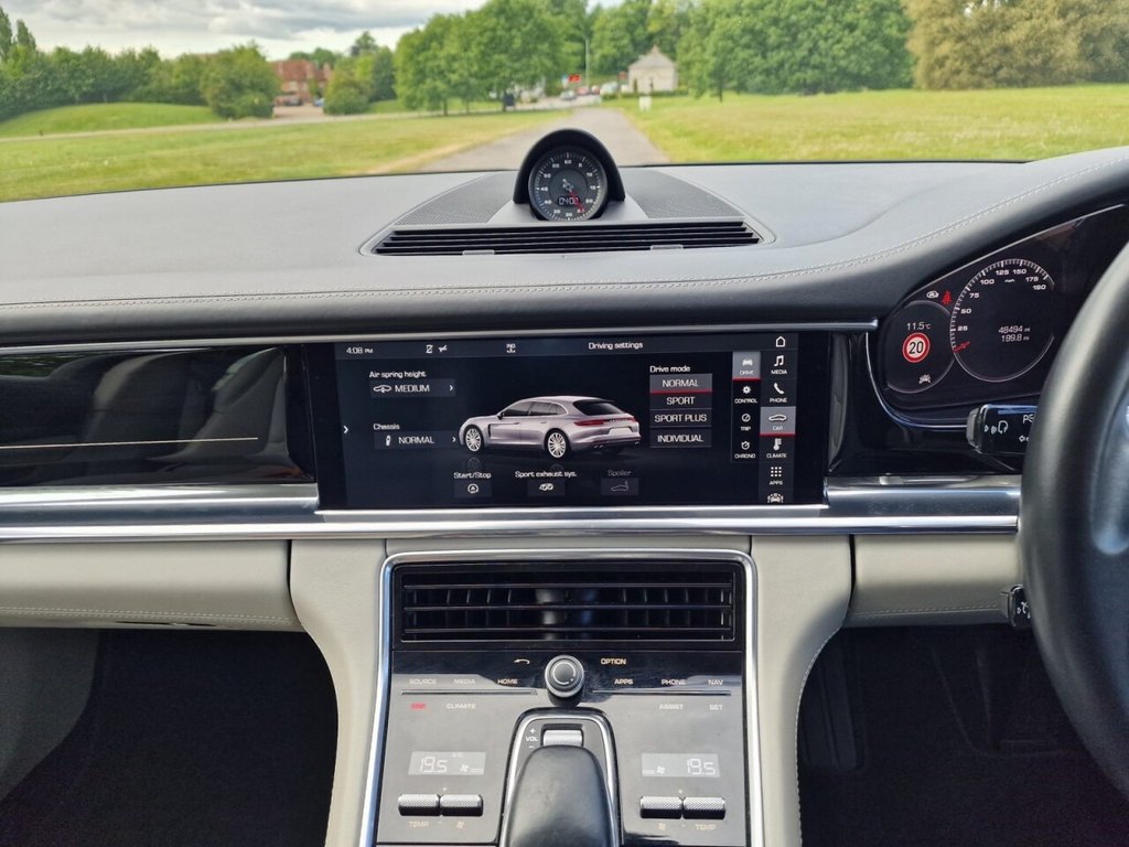 USED 2020 20 PORSCHE PANAMERA 2.9 V6 4 10 Years Edition Sport Turismo 5dr Petrol PDK 4WD Euro 6 (s/s) (330 ps) FINANCE AVAILABLE