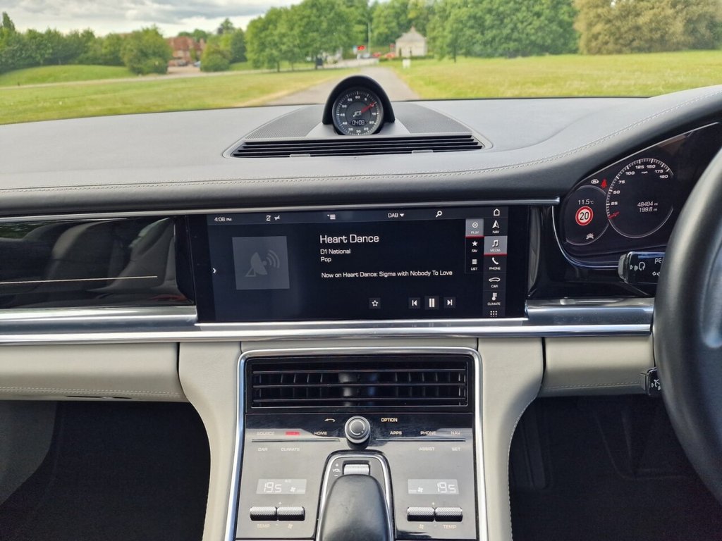 USED 2020 20 PORSCHE PANAMERA 2.9 V6 4 10 Years Edition Sport Turismo 5dr Petrol PDK 4WD Euro 6 (s/s) (330 ps) FINANCE AVAILABLE