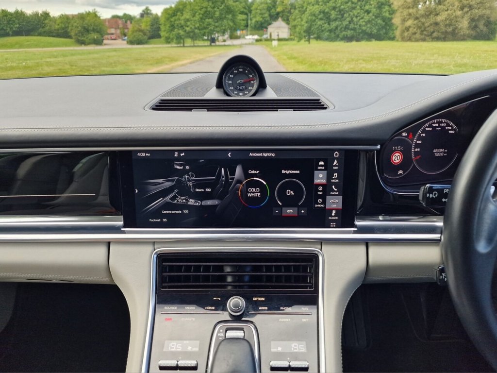 USED 2020 20 PORSCHE PANAMERA 2.9 V6 4 10 Years Edition Sport Turismo 5dr Petrol PDK 4WD Euro 6 (s/s) (330 ps) FINANCE AVAILABLE