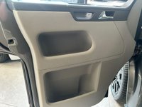 USED 2015 15 VOLKSWAGEN CARAVELLE 2.0 BiTDI BlueMotion Tech Executive MPV 5dr Diesel DSG Euro 5 (s/s) (180 ps) 