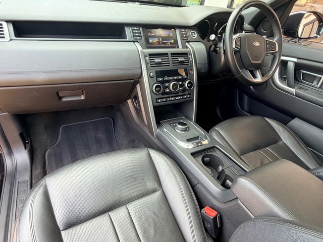 View our LAND ROVER DISCOVERY SPORT