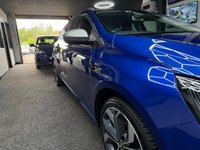 USED 2020 70 RENAULT MEGANE 1.3 TCe GT Line Sport Tourer 5dr Petrol Manual Euro 6 (s/s) (140 ps) AMBIAINT LIGHTING + CRUISE