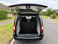 USED 2014 14 CHRYSLER GRAND VOYAGER 2.8 CRD Limited Auto Euro 5 5dr FSH SATNAV LEATHER EVERY EXTRA