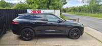 USED 2020 20 JAGUAR F-PACE 2.0 P250i Chequered Flag SUV 5dr Petrol Auto AWD Euro 6 (s/s) (250 ps) SLIDING PANORAMIC ROOF,GLOSS BLACK ALLOYS,CARPLAY