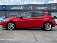 USED 2018 68 VAUXHALL ASTRA 1.4i Turbo SRi Hatchback 5dr Petrol Manual Euro 6 (150 ps) SAT NAV + CARPLAY + SENSORS + HEATED SEATS/WHEEL + CRUISE + FSH