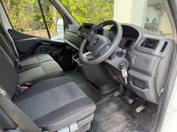 USED 2023 72 RENAULT MASTER 2.3 dCi 35 Business+ Panel Van 4dr Diesel Manual FWD MWB Medium Roof Euro 6 (135 ps) 1 OWNER AIR CON ONLY 31K  COMES WITH 1 YEARS MOT AND SERVICE