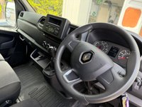 USED 2023 72 RENAULT MASTER 2.3 dCi 35 Business+ Panel Van 4dr Diesel Manual FWD MWB Medium Roof Euro 6 (135 ps) 1 OWNER AIR CON ONLY 31K  COMES WITH 1 YEARS MOT AND SERVICE