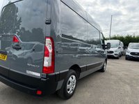 USED 2023 72 RENAULT MASTER 2.3 dCi 35 Business+ Panel Van 4dr Diesel Manual FWD MWB Medium Roof Euro 6 (135 ps) 1 OWNER ONLY 34K MILES AIR CON COMES WITH 1 YEARS MOT AND SERVICE