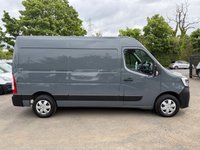 USED 2023 72 RENAULT MASTER 2.3 dCi 35 Business+ Panel Van 4dr Diesel Manual FWD MWB Medium Roof Euro 6 (135 ps) 1 OWNER ONLY 34K MILES AIR CON COMES WITH 1 YEARS MOT AND SERVICE