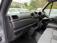 USED 2023 72 RENAULT MASTER 2.3 dCi 35 Business+ Panel Van 4dr Diesel Manual FWD MWB Medium Roof Euro 6 (135 ps) 1 OWNER ONLY 34K MILES AIR CON COMES WITH 1 YEARS MOT AND SERVICE