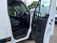USED 2023 23 RENAULT MASTER 2.3 dCi 35 Business+ Panel Van 4dr Diesel Manual FWD LWB Medium Roof Euro 6 (135 ps) 1 OWNER ONLY 22K MILES AIR CON COMES WITH 1 YEARS MOT AND SERVICE