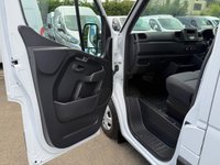 USED 2023 23 RENAULT MASTER 2.3 dCi 35 Business+ Panel Van 4dr Diesel Manual FWD LWB Medium Roof Euro 6 (135 ps) 1 OWNER ONLY 22K MILES AIR CON COMES WITH 1 YEARS MOT AND SERVICE