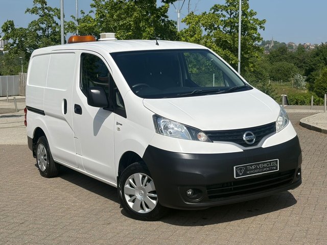 View our NISSAN NV200