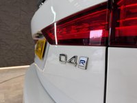 USED 2019 69 VOLVO V60 2.0 D4 R-Design Plus Estate 5dr Diesel Auto Euro 6 (s/s) (190 ps) REAR CAMERA, HEATED SEATS, SAT NAV