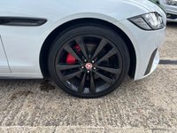 USED 2016 16 JAGUAR XF 3.0d V6 S Saloon 4dr Diesel Auto Euro 6 (s/s) (300 ps) PANO ROOF, LEATHER HEATED, 20 INCH