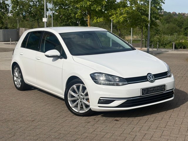 View our VOLKSWAGEN GOLF