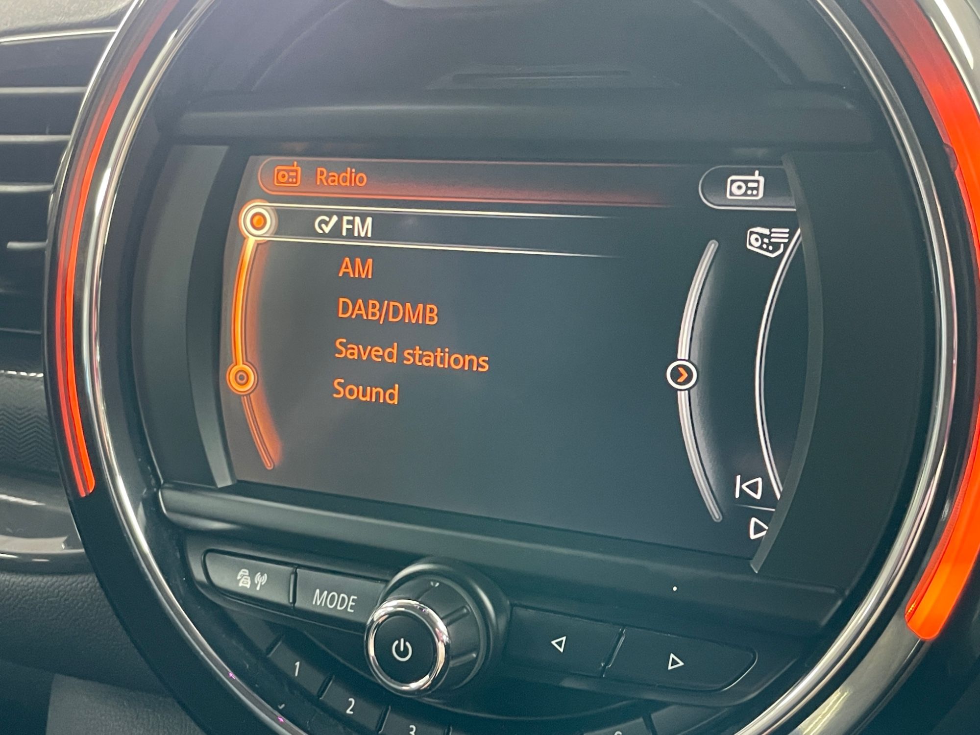 USED 2017 17 MINI CLUBMAN 1.5 One D Estate 6dr Diesel Manual Euro 6 (s/s) (116 ps) 