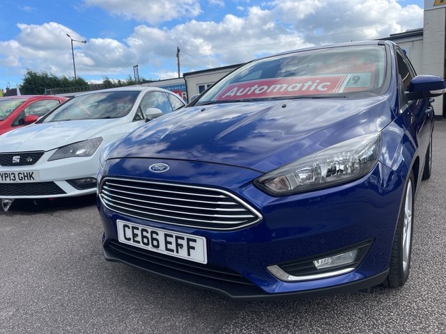 View our Ford Focus range