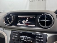 USED 2014 L MERCEDES-BENZ SL 3.5 SL350 V6 BlueEfficiency Convertible 2dr Petrol G-Tronic Euro 5 (s/s) (306 ps) CONVERTIBLE - SAT NAV