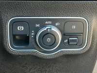 USED 2021 21 MERCEDES-BENZ GLB 2.0 GLB220d AMG Line (Premium) SUV 5dr Diesel 8G-DCT 4MATIC Euro 6 (s/s) (190 ps) Full MERCEDES Service History  |  Only 2 Owners From Brand New  |  Set of 2 Keys