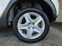 USED 2014 64 DACIA SANDERO STEPWAY 1.5 dCi Laureate Hatchback 5dr Diesel Manual Euro 5 (90 ps) 