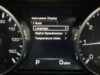 USED 2013 63 LAND ROVER RANGE ROVER EVOQUE 2.2 SD4 Dynamic Fuji White SUV 5dr Diesel Auto 4WD Euro 5 (s/s) (190 ps) 