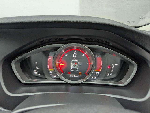 USED 2018 18 VOLVO V40 2.0 V40 Cross Country Professional D4 Auto 5dr CLICK+COLLECT / HOME DELIVERY