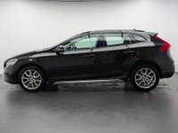USED 2018 18 VOLVO V40 2.0 V40 Cross Country Professional D4 Auto 5dr CLICK+COLLECT / HOME DELIVERY