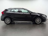 USED 2018 18 VOLVO V40 2.0 V40 Cross Country Professional D4 Auto 5dr CLICK+COLLECT / HOME DELIVERY