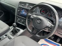 USED 2017 17 VOLKSWAGEN GOLF GOLF SE NAVIGATION SAT NAV + BLUETOOTH
