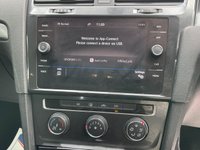 USED 2017 17 VOLKSWAGEN GOLF GOLF SE NAVIGATION SAT NAV + BLUETOOTH