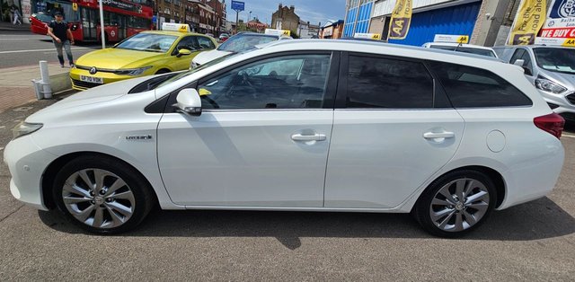 View our TOYOTA AURIS