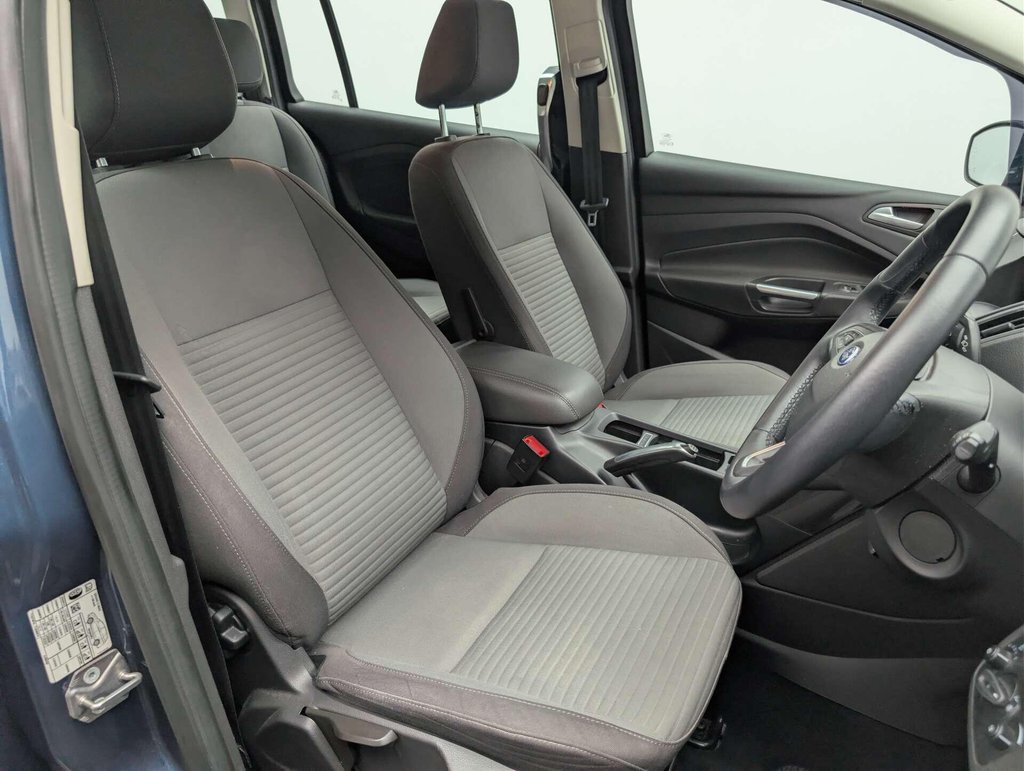 Used 2019 68 FORD C-MAX 1.5 Grand C-Max Titanium TDCi Auto 5dr CLICK+COLLECT / HOME DELIVERY