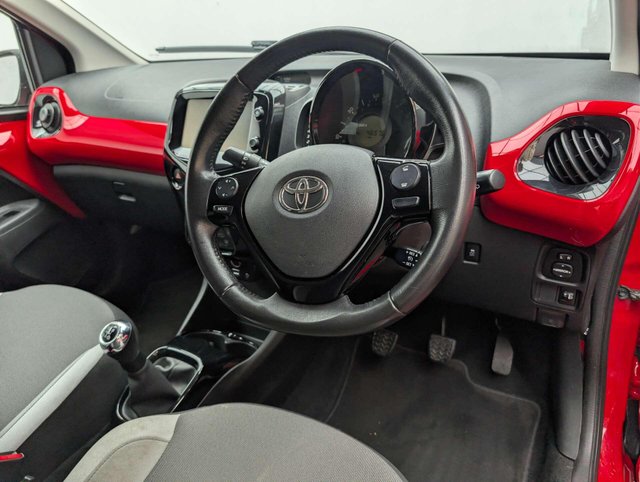USED 2017 67 TOYOTA AYGO 1.0 Aygo X-Style VVT-i 5dr CLICK+COLLECT / HOME DELIVERY