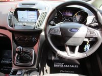 USED 2017 17 FORD C-MAX 1.6 Ti-VCT Zetec MPV 5dr Petrol Manual Euro 6 (125 ps) STUNNING EXAMPLE ,12 MONTHS MOT ,6 MONTHS WARRANTY ,7 SERVICE STAMPS ,SAT-NAV ,PARKING SENSORS ,PRIVACY GLASS ,AIR-CON ,ALLOYS ,2 KEYS , 