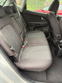 USED 2015 15 KIA VENGA 1.4 CRDi SR7 MPV 5dr Diesel Manual Euro 5 * FSH,REAR PARKING SENSORS, CD, USB BT, DRIVER ARM REST, 16