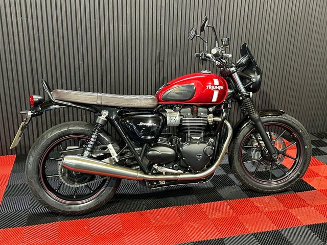 View our TRIUMPH STREET TWIN