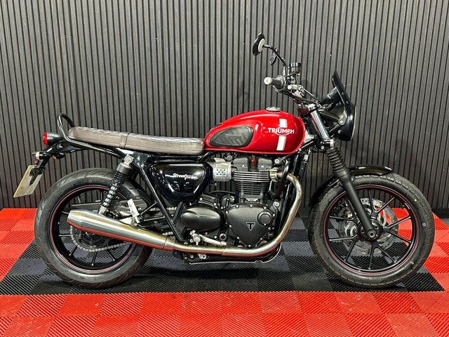 View our TRIUMPH STREET TWIN