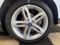 USED 2015 15 FORD FOCUS 1.6 Titanium Hatchback 5dr Petrol Powershift Euro 6 (125 ps) AUTOMATIC LIGHTS! BLUETOOTH!