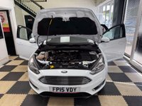 USED 2015 15 FORD FOCUS 1.6 Titanium Hatchback 5dr Petrol Powershift Euro 6 (125 ps) AUTOMATIC LIGHTS! BLUETOOTH!