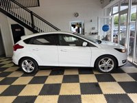 USED 2015 15 FORD FOCUS 1.6 Titanium Hatchback 5dr Petrol Powershift Euro 6 (125 ps) AUTOMATIC LIGHTS! BLUETOOTH!