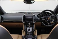 USED 2015 R PORSCHE CAYENNE 4.2 TD V8 S SUV 5dr Diesel TiptronicS 4WD (stop/start) (385 ps) 