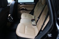 USED 2015 R PORSCHE CAYENNE 4.2 TD V8 S SUV 5dr Diesel TiptronicS 4WD (stop/start) (385 ps) 