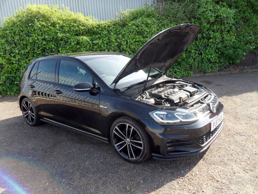 USED 2017 17 VOLKSWAGEN GOLF 2.0 TDI BlueMotion Tech GTD Hatchback 5dr Diesel Manual Euro 6 (s/s) (184 ps) 2Owners Heated Leather Rear Privacy